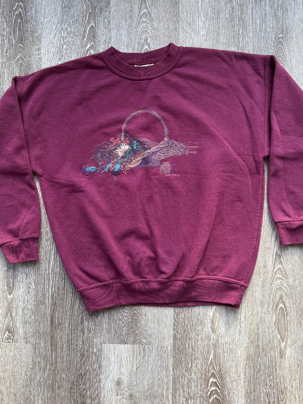 🍷 Vintage 90s Burgundy Graphic Crewneck 🍷